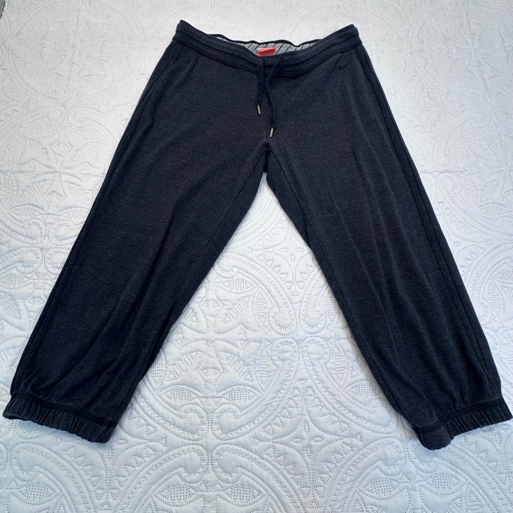 Nike Womens Charcoal Gray Cropped Jogger Sweatpants Drawstring Activewear Pants